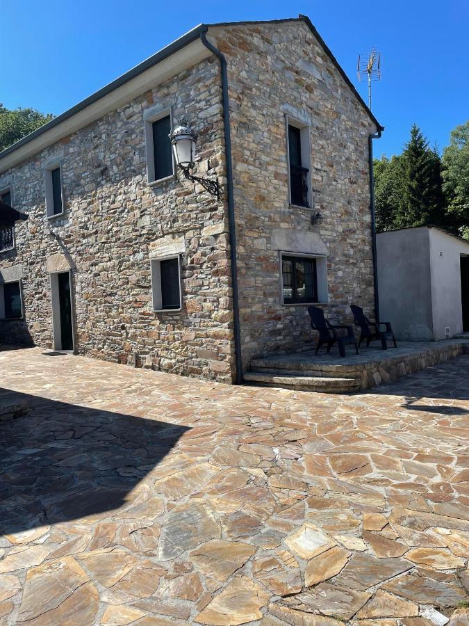 Pension Xacobe Cabreiros Exterior photo